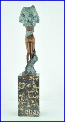 Statue Sculpture Sexy Style Art Deco Style Art Nouveau Bronze massif Signe