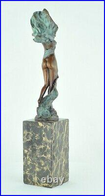 Statue Sculpture Sexy Style Art Deco Style Art Nouveau Bronze massif Signe