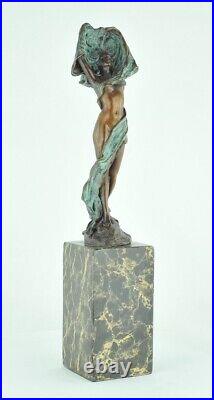 Statue Sculpture Sexy Style Art Deco Style Art Nouveau Bronze massif Signe