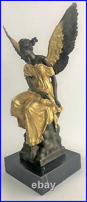 Statue Sculpture Winged Victoire Art Déco Style Art Nouveau Style Bronze Fonte