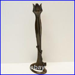 Statue sculpture bougeoir Style Art Deco Style Art Nouveau Bronze massif Signe