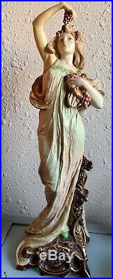 Style Art Nouveau Autrichien Porcelaine Femme Sculpture By Ernst Wahliss, 53.3cm