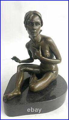 Style Art Nouveau Main Fabriqué Bronze Sculpture De Un Jeune Fille Chair France
