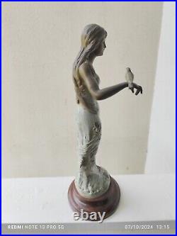 Superbe Sculpture Art Nouveau Femme Et Oiseau Métal Patiné Guillemin