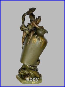 Vase Art Nouveau En Metal Patiné Signé De Anton Nelson (1880 -1910) Sur Socle