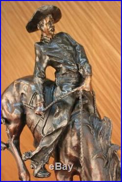 Vieux Ouest Cowboy avec Cheval Bronze Sculpture Art Remington Figurine Solde